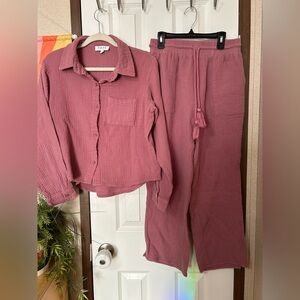 Womens medium lounge set